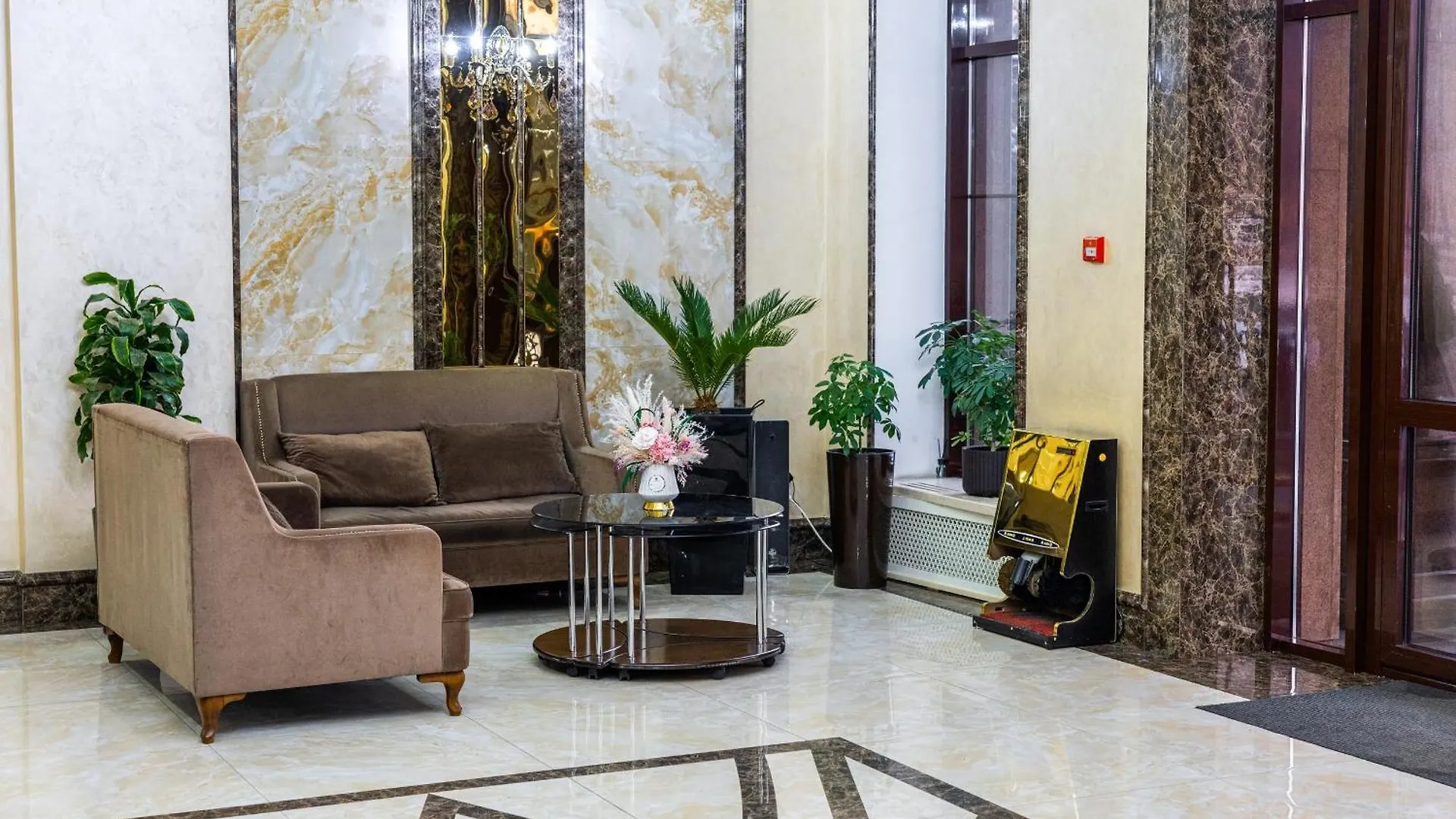 Plaza Hotel Alma-Ata