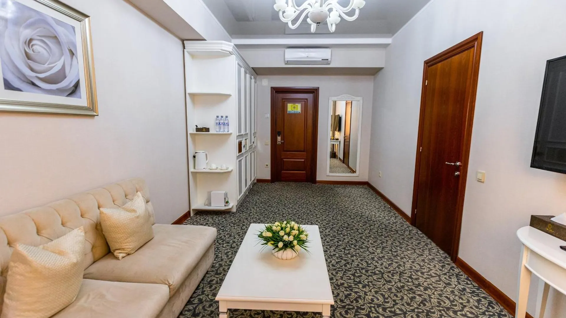 ****  Plaza Hotel Alma-Ata Kazakstan