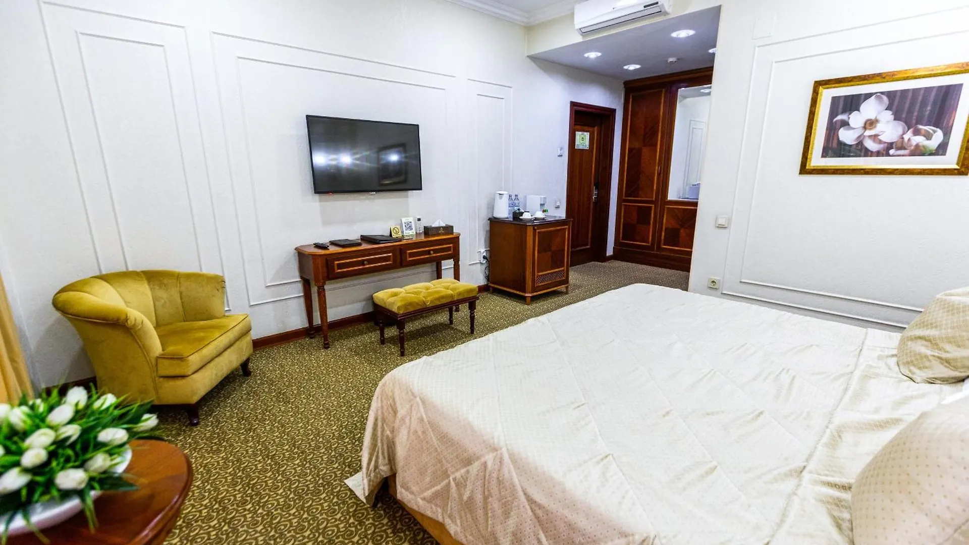 Plaza Hotel Almaty