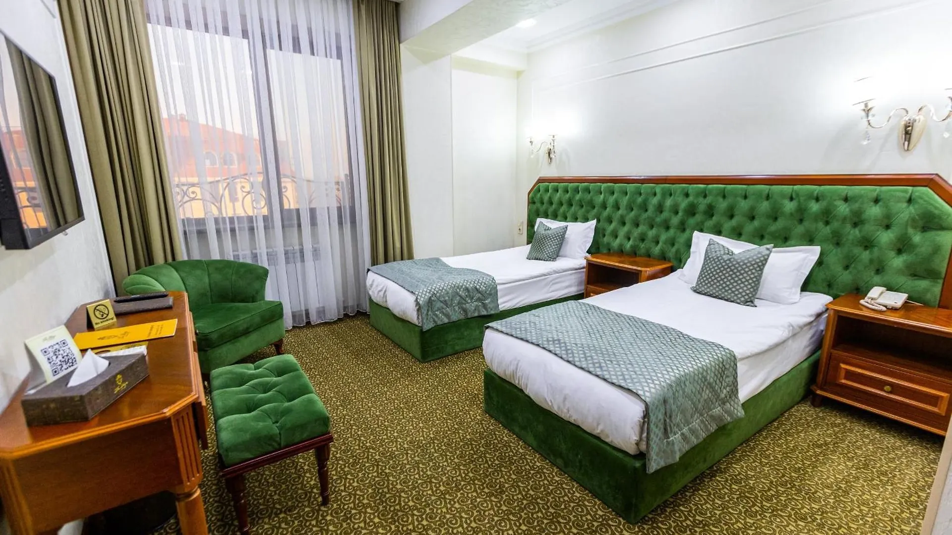 Plaza Hotel Alma-Ata