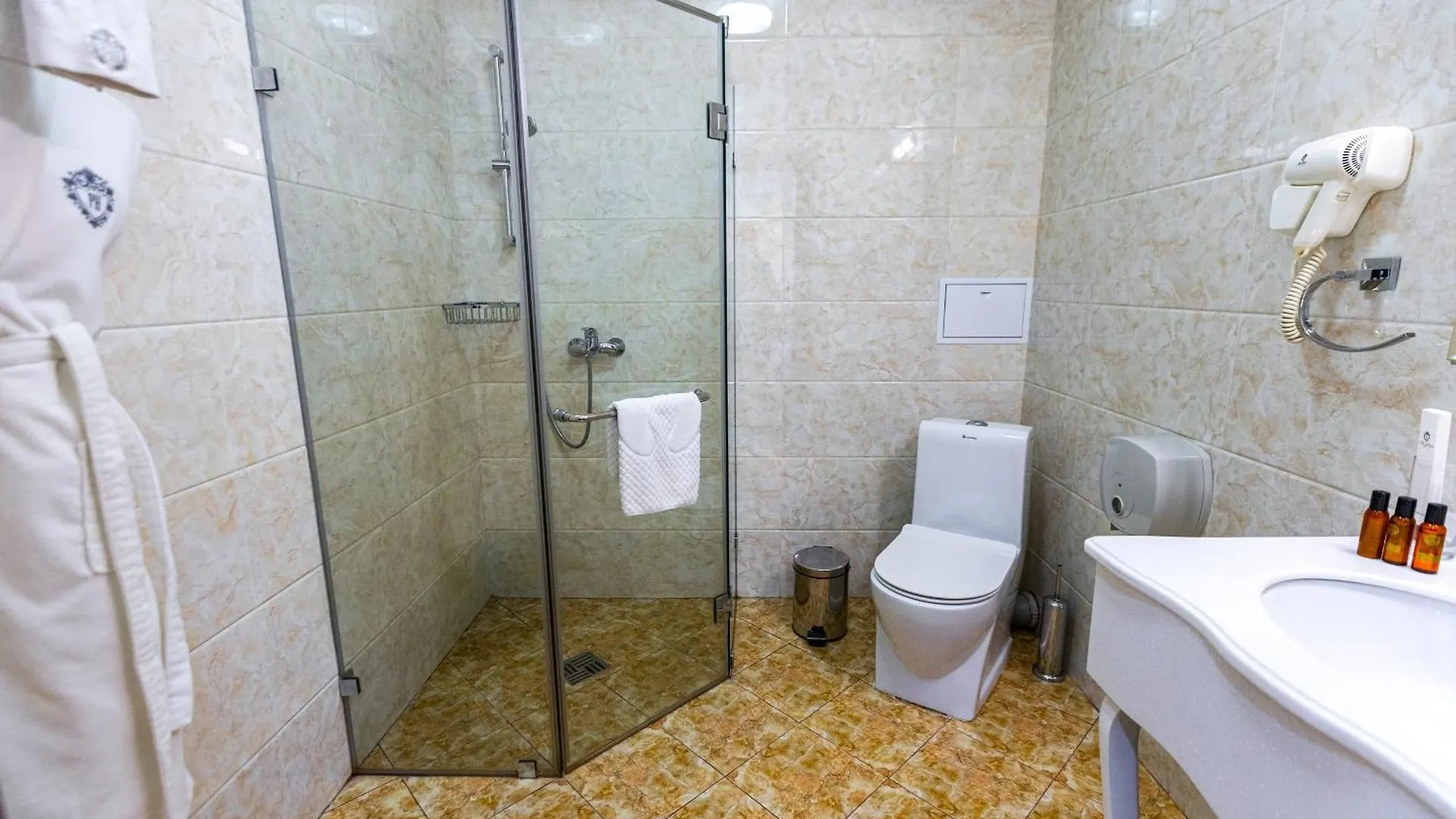 Plaza Hotel Almaty